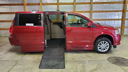 2015 Dodge Grand Caravan Wheelchair Handicap Van for sale in Springfield, IL