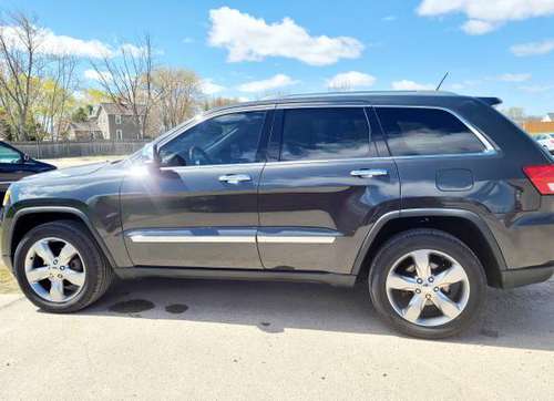 2011 JEEP Grand Cherokee Overland - - by dealer for sale in Neenah, WI