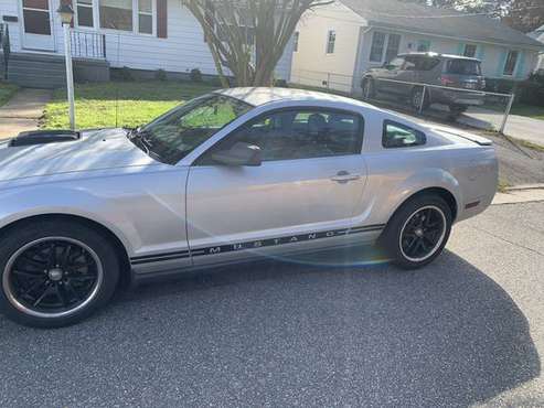 2007 Mustang 4.0 V6 - cars & trucks - by owner - vehicle automotive... for sale in Colonial Heights, VA
