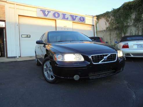 2006 Volvo S60 // 90 k Miles - cars & trucks - by owner - vehicle... for sale in Fox_Lake, IL