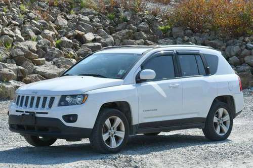 2014 *Jeep* *Compass* *Latitude* - cars & trucks - by dealer -... for sale in Naugatuck, CT
