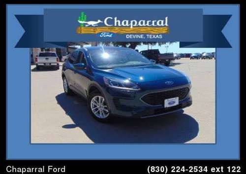2020 Ford Escape Se ( Mileage: 4, 920! - - by dealer for sale in Devine, TX
