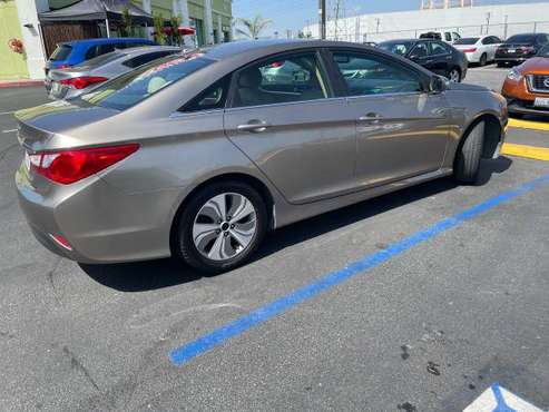 2015 Hyundai Sonota - - by dealer - vehicle automotive for sale in Los Angeles, CA
