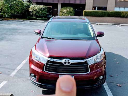 2016 Toyota Highlander XLE AWD - cars & trucks - by owner - vehicle... for sale in Ashland, OR