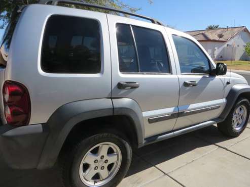 2007 JEEP LIBERTY - cars & trucks - by owner - vehicle automotive sale for sale in Casa Grande, AZ