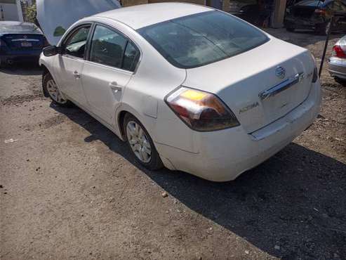 2008 Nissan Altima - cars & trucks - by owner - vehicle automotive... for sale in Philadelphia, PA