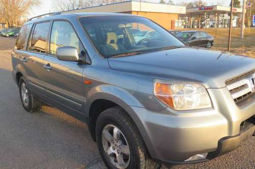 2007 Honda Pilot EX, Auto, 4WD, 3rd Row Seat, Keyless , Cleantitle, 142k for sale in Forest Lake, MN