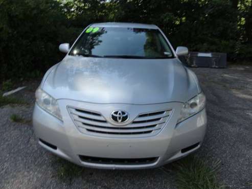 2009 toyota camry le 2.4l for sale in Kingston, NH