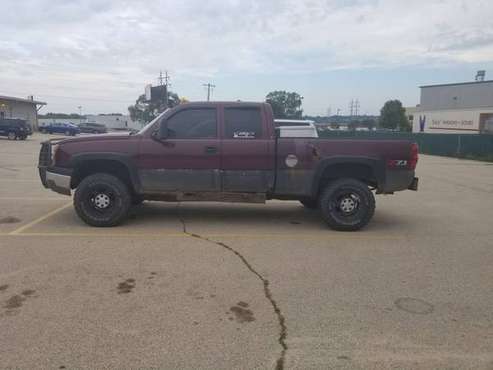 2003 Chevy 4x4 truck for sale in Dubuque, IA