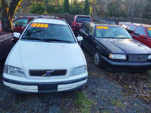 2000 Volvo V40 wagon, White Satin - cars & trucks - by dealer -... for sale in Bellingham, WA