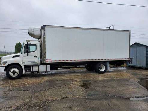 2015 Hino 26' box truck - cars & trucks - by dealer - vehicle... for sale in Kenner, MS