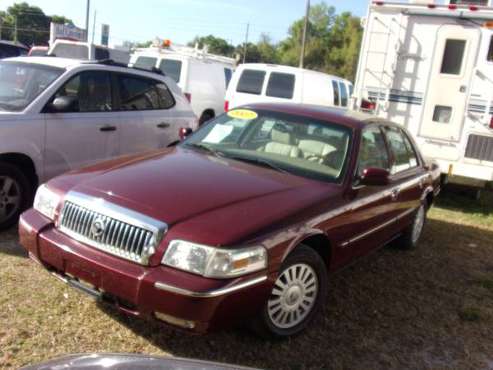 2007 Mercury Grand Marquise Leather and Loaded - cars & trucks - by... for sale in Deland, FL
