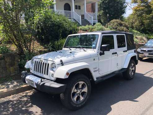 2016 Jeep Wrangler 4WD Unlimited Sahara - Manual Transmission for sale in Bethesda, District Of Columbia