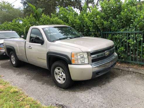 chevy silverado - cars & trucks - by dealer - vehicle automotive sale for sale in Miami, FL