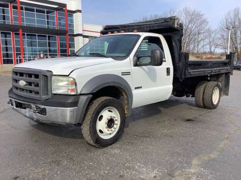 Tough! 2005 Ford F-450 Super Duty! Chassis Cab! Diesel! Dump Bed! for sale in Ortonville, MI