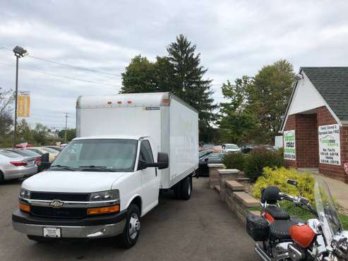 💥11 Dually Box Truck-Runs 100%One Owner/37K Miles/Super Deal💥 for sale in Youngstown, OH