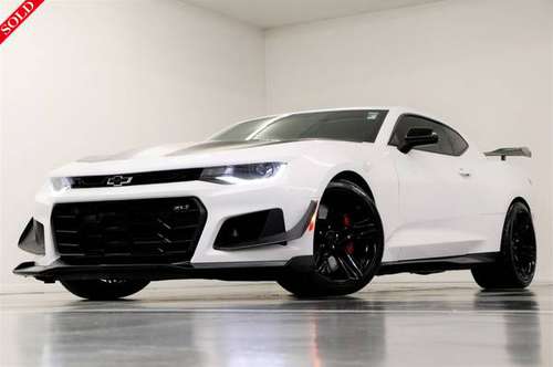 HEATED COOLED LEATHER White 2019 Chevy Camaro ZL1 1LE Coupe 6 2L for sale in Clinton, MO