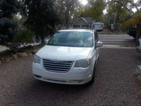 2010 CHRYSLER TOWN & COUNTRY - cars & trucks - by owner - vehicle... for sale in Colorado Springs, CO