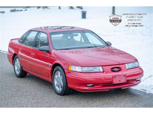 1995 Ford Taurus for sale in Milford, MI