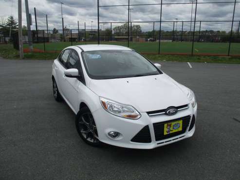 2013 Ford Focus SE LOW MILES - - by dealer - vehicle for sale in Malden, MA