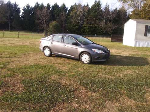 2012 Ford focus se - cars & trucks - by owner - vehicle automotive... for sale in Inman, SC