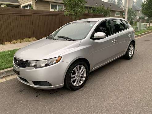 2012 Kia Forte Hatchback / Clean Title / Auto / 30+mpg - cars &... for sale in Woodburn, OR