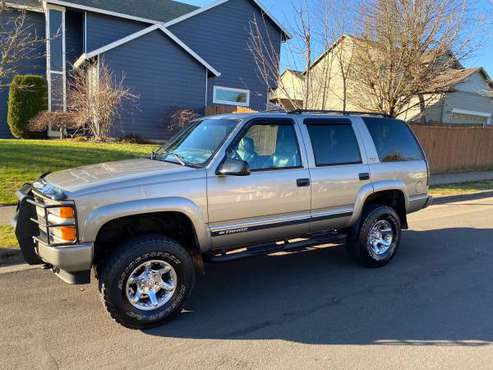 2000 Chevy Tahoe Z71 4x4 with only 88k miles excellent condition -... for sale in Happy valley, OR