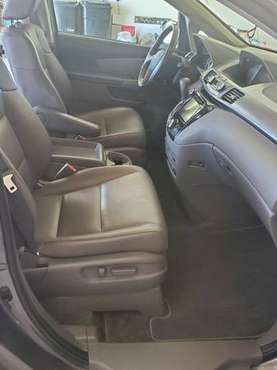 2014 Honda Odyssey - cars & trucks - by owner - vehicle automotive... for sale in Waterford, WI