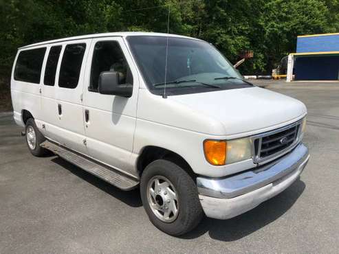 2004 Ford Econolin for sale in Bartonsville, PA