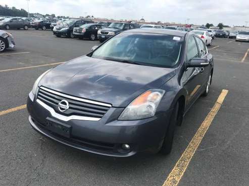 2009 Nissan Altima, leather, back up camera , Navigation for sale in Bronx, NY