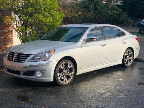 2011 HYUNDAI EQUUS RARE IN AWESOME CONDITION for sale in Bellevue, WA