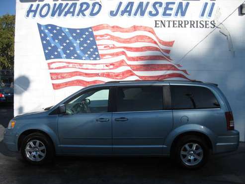 2008 CHRYSLER TOWN & COUNTRY TOURING MINIVAN WITH STOW-N-GO SEATING... for sale in Kansas City, MO