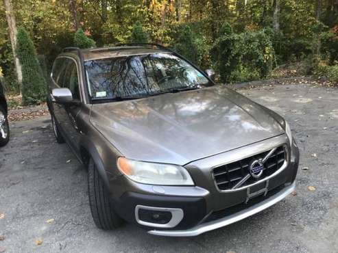 2011 VOLVO XC70 3.2 for sale in Rehoboth, MA