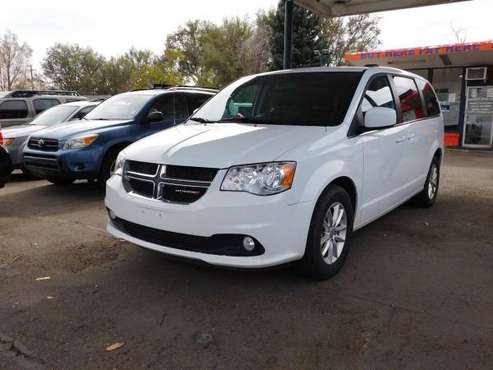 2018 Dodge Grand Caravan SXT 4dr Mini Van FAMILY OWNED AND OPERATED... for sale in Lakewood, CO