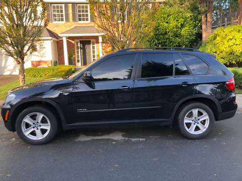 SHARP LOOKING & CLEAN 2013 BMW X5! BLACK IN & OUT/TOW HITCH! 82K... for sale in SAMMAMISH, WA