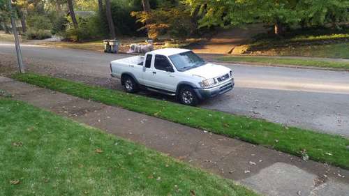 1999 Nissan Frontier V6 3.3L 4WD - cars & trucks - by owner -... for sale in Memphis, TN