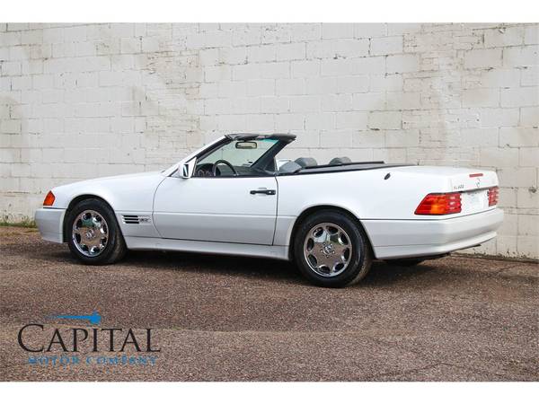 This SL600 has a Classic look! Power Soft Top! Get this V-12 Roadster! for sale in Eau Claire, WI – photo 4
