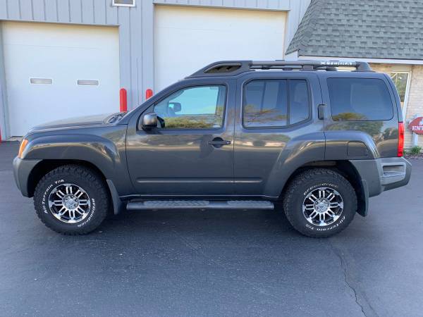 2008 Nissan Xterra S 4x4 Clean Carfax Dealer Maintained - cars & for sale in Naperville, IL – photo 2