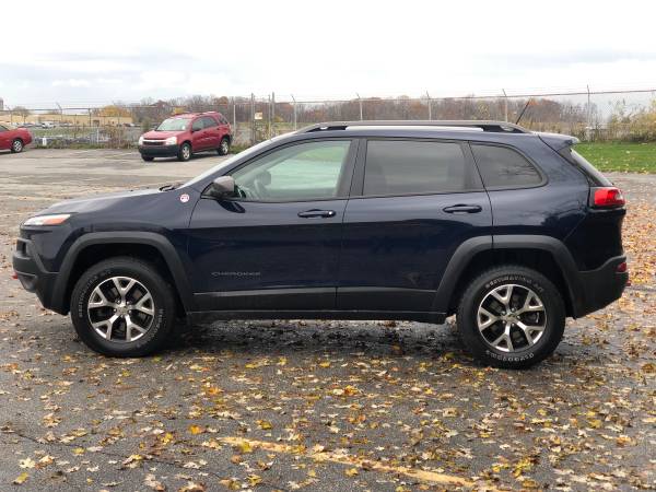 2014 Jeep Cherokee - Trailhawk - cars & trucks - by dealer - vehicle... for sale in Abbottstown, PA – photo 8