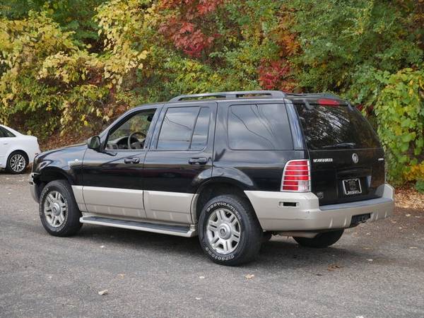 *2004* *Mercury* *Mountaineer* *4dr 114 WB Luxury* - cars & trucks -... for sale in South St. Paul, MN – photo 2