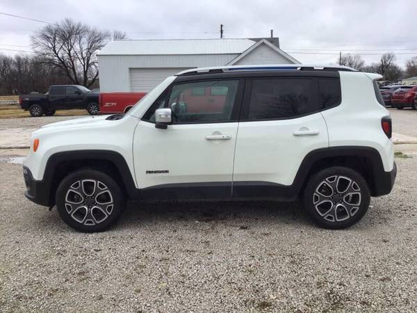 2017 Jeep Renegade Limited 4X4 - cars & trucks - by dealer - vehicle... for sale in Fredonia, KS – photo 9