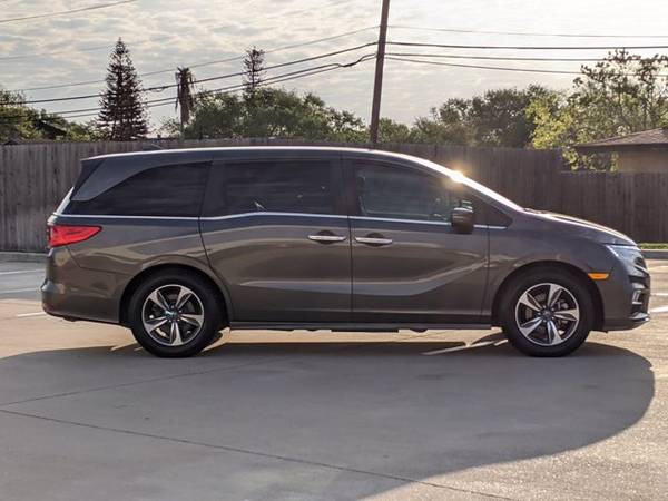 2018 Honda Odyssey Touring Mini-Van - - by dealer for sale in Corpus Christi, TX – photo 5