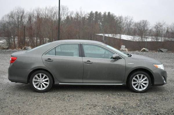 2012 Toyota Camry Hybrid XLE - - by dealer for sale in Naugatuck, CT – photo 8