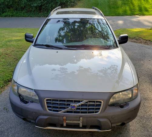 2001 Volvo V70xc Awd clean for sale in Old Saybrook , CT – photo 3