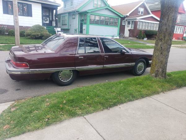 1992 Buick Roadmaster Limited - cars & trucks - by owner - vehicle... for sale in Buffalo, NY – photo 2