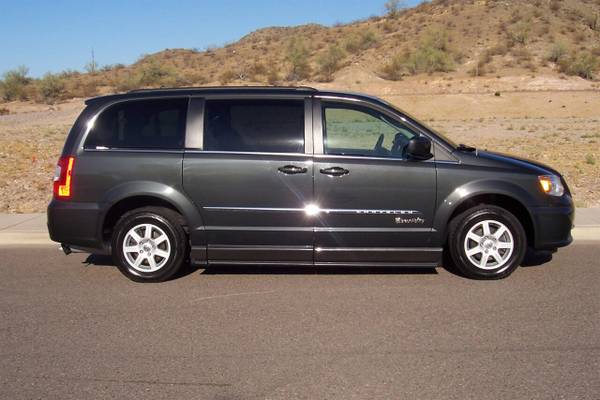 2011 Chrysler Town & Country Touring Wheelchair Handicap Mobility Van for sale in Phoenix, AZ – photo 20