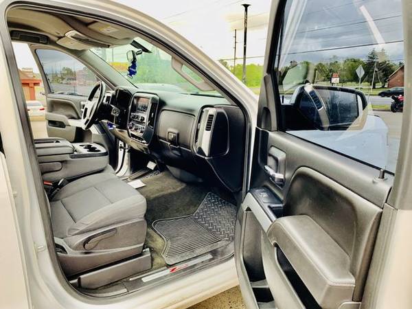 2017 Chevrolet Silverado 1500 Crew Cab - - by dealer for sale in Clarksville, TN – photo 9