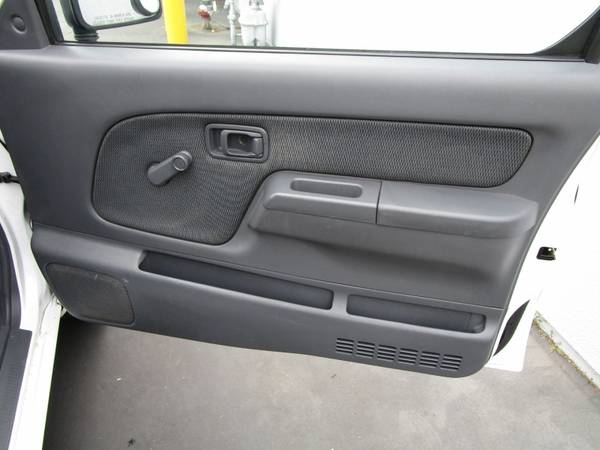 2003 Nissan FRONTIER - CAMPER SHELL - JUST ARRIVED AND SMOGGED - AC for sale in Sacramento , CA – photo 14