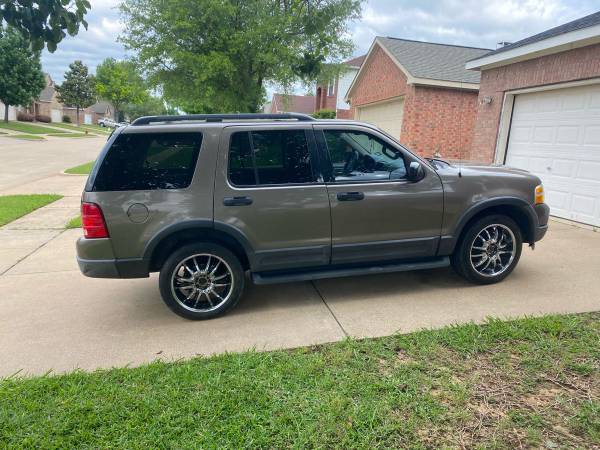 2004 Ford Explorer for sale in Fort Worth, TX – photo 2