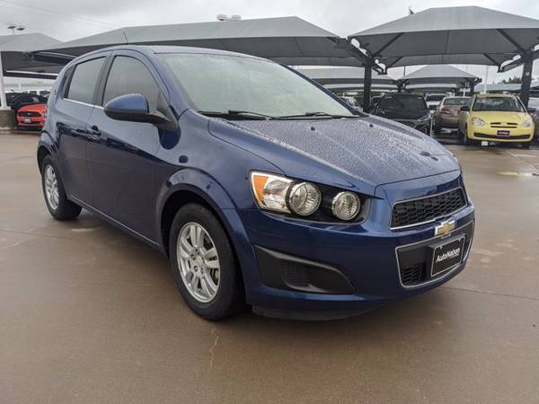 2014 Chevrolet Sonic LT SKU:E4112919 Hatchback - cars & trucks - by... for sale in Fort Worth, TX – photo 3